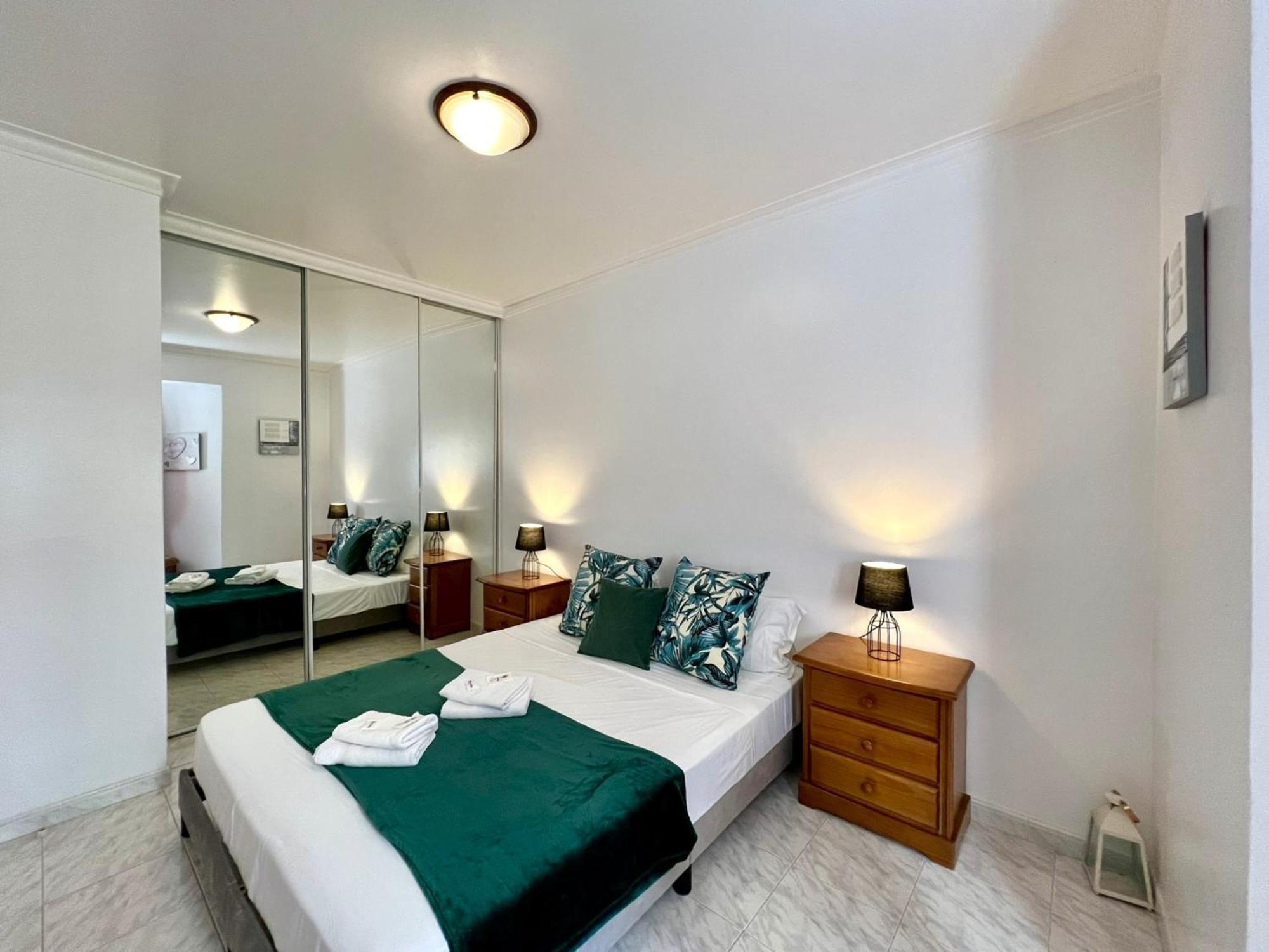 Apartamento Albufeira Concept 2 With Pool By Homing Gale  Exterior foto